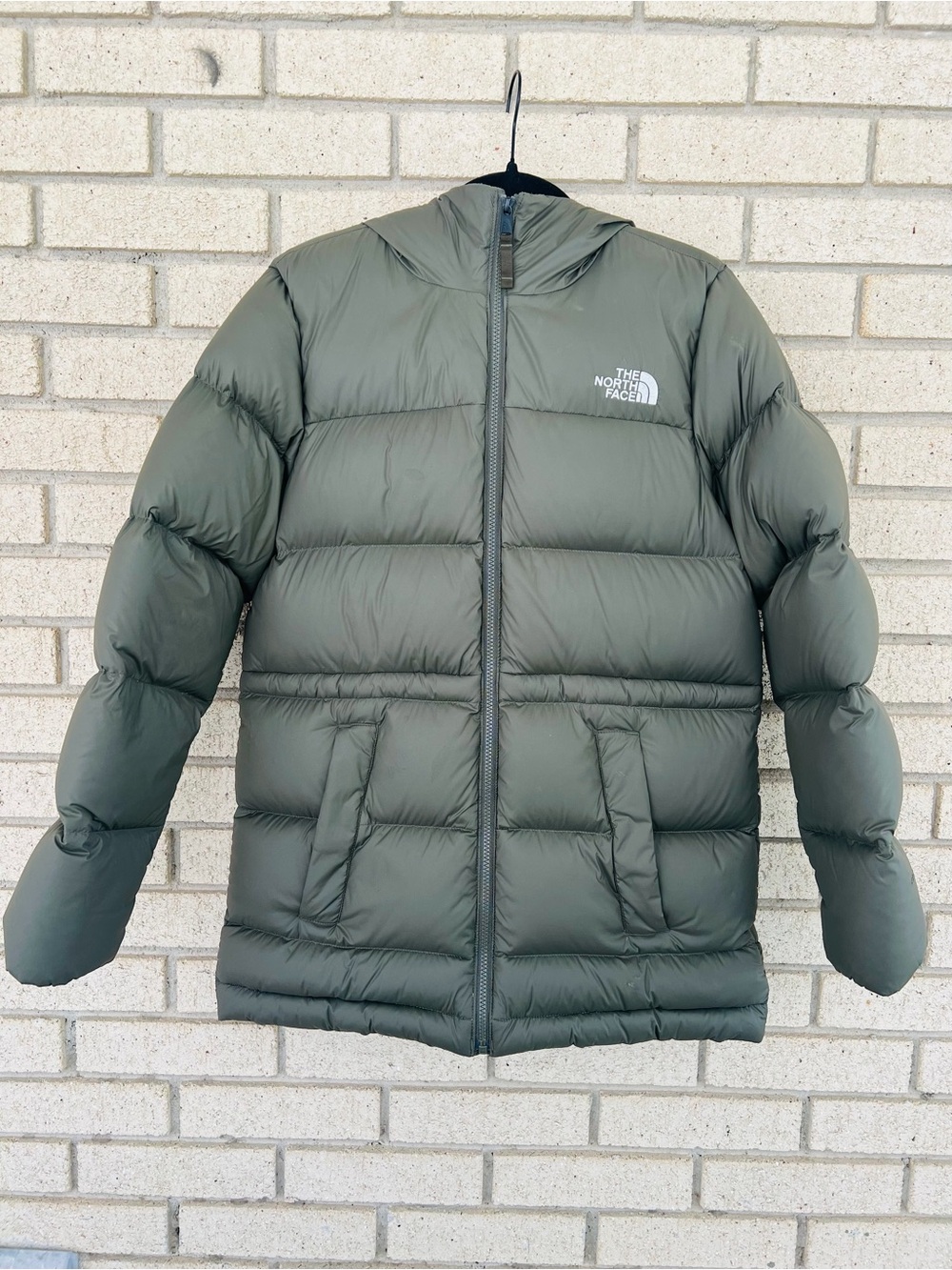 The North Face Women’s Olive Hooded 550 Puffer Jacket
